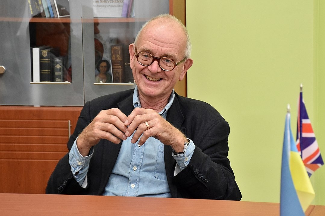 Leading neurosurgeon and author Dr Henry Marsh. Image: Mykola Vasylechko 1079px-Henry_Thomas_Marsh_-_16091909