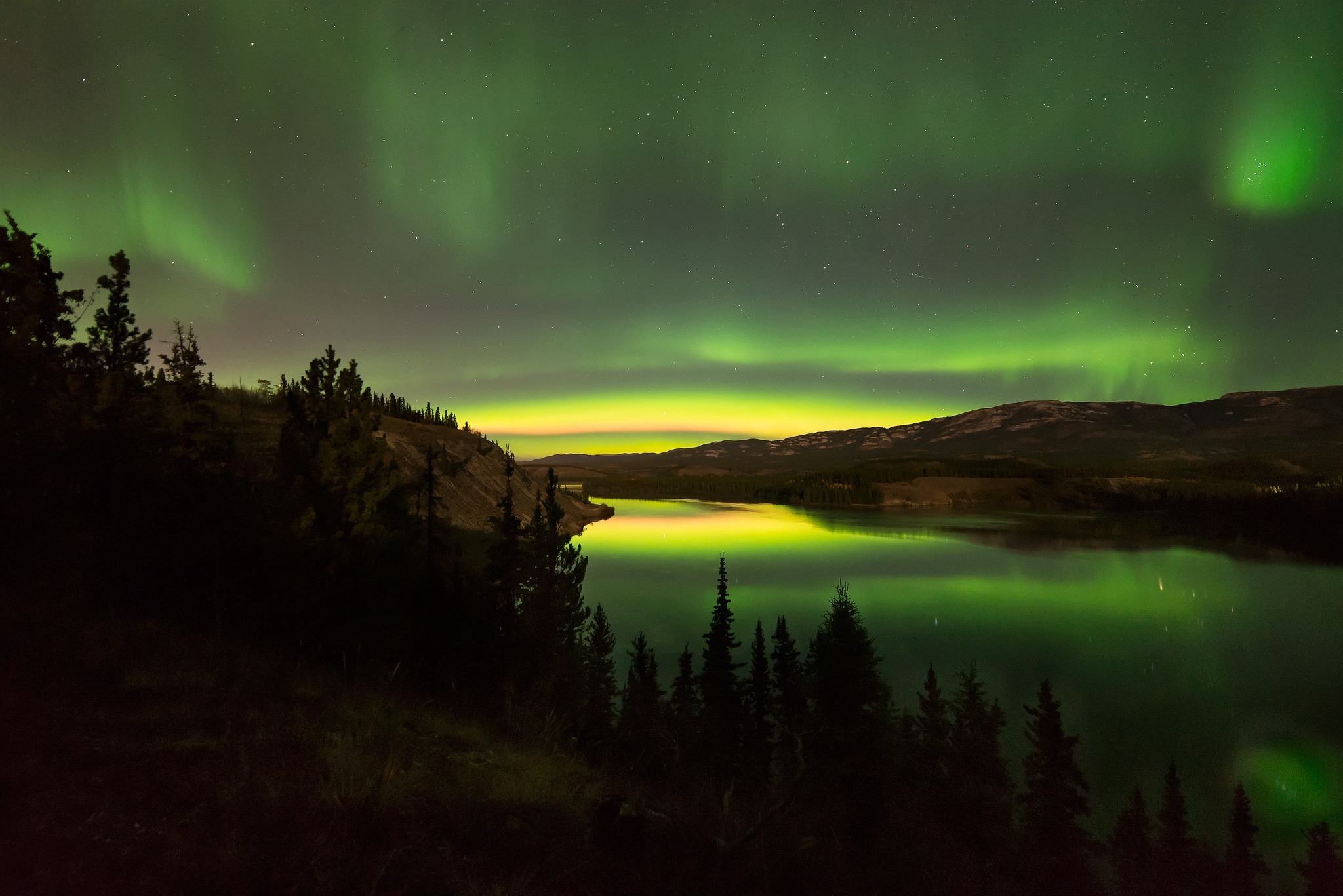 Solar Storm on Scwhatka Lake, Canada. Image: Keith Williams Solar storms