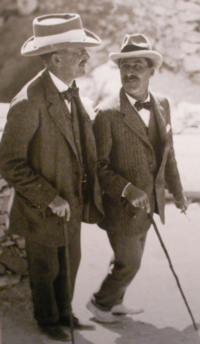 Carter and carnavon the discoverers of Tutankhamun's tomb