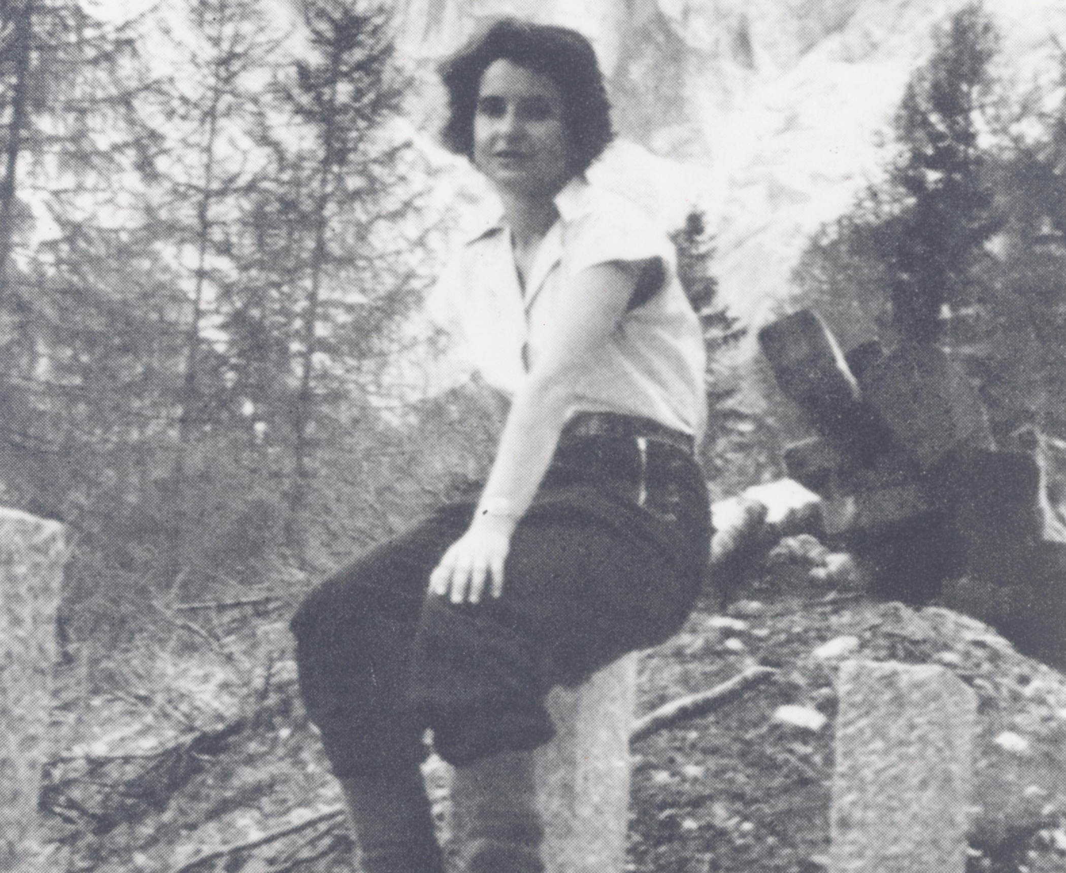 A black and white photo of Rosalind Franklin