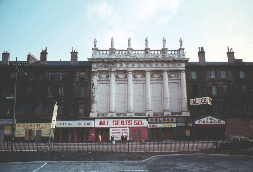 The Citizens Theatre and adjacent Palace Theatre in Glasgow in 1977 John-Crallan_1977
