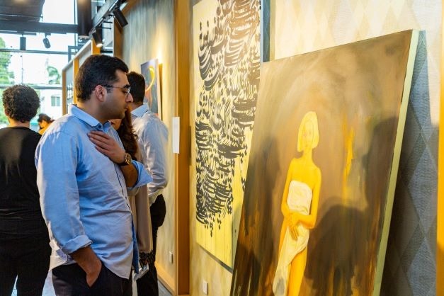 Zahid Mayo’s portrait of a young girl holding a sheet over her naked body (Courtesey of ArtSoch) Painting of a girl in Pakistan