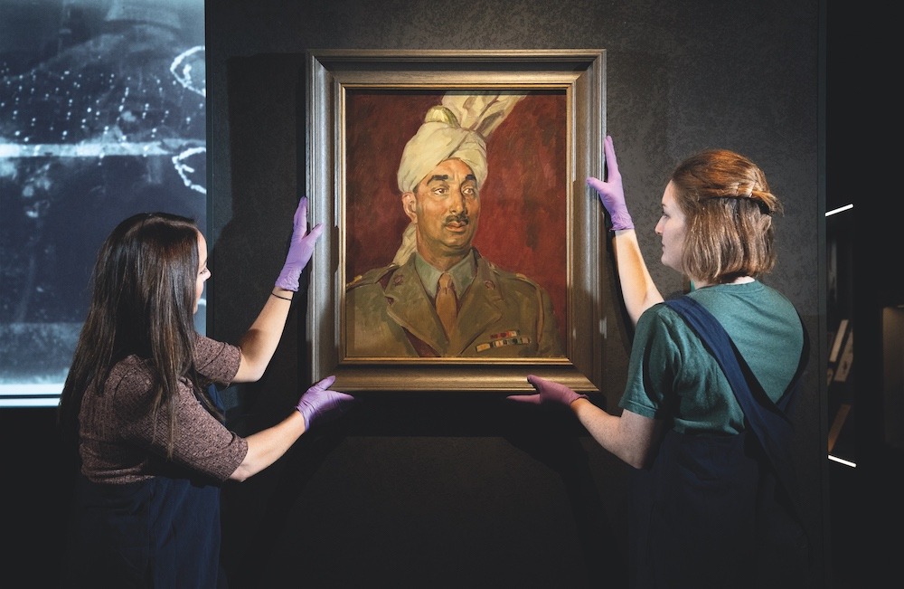 Imperial War Museum picture hanging