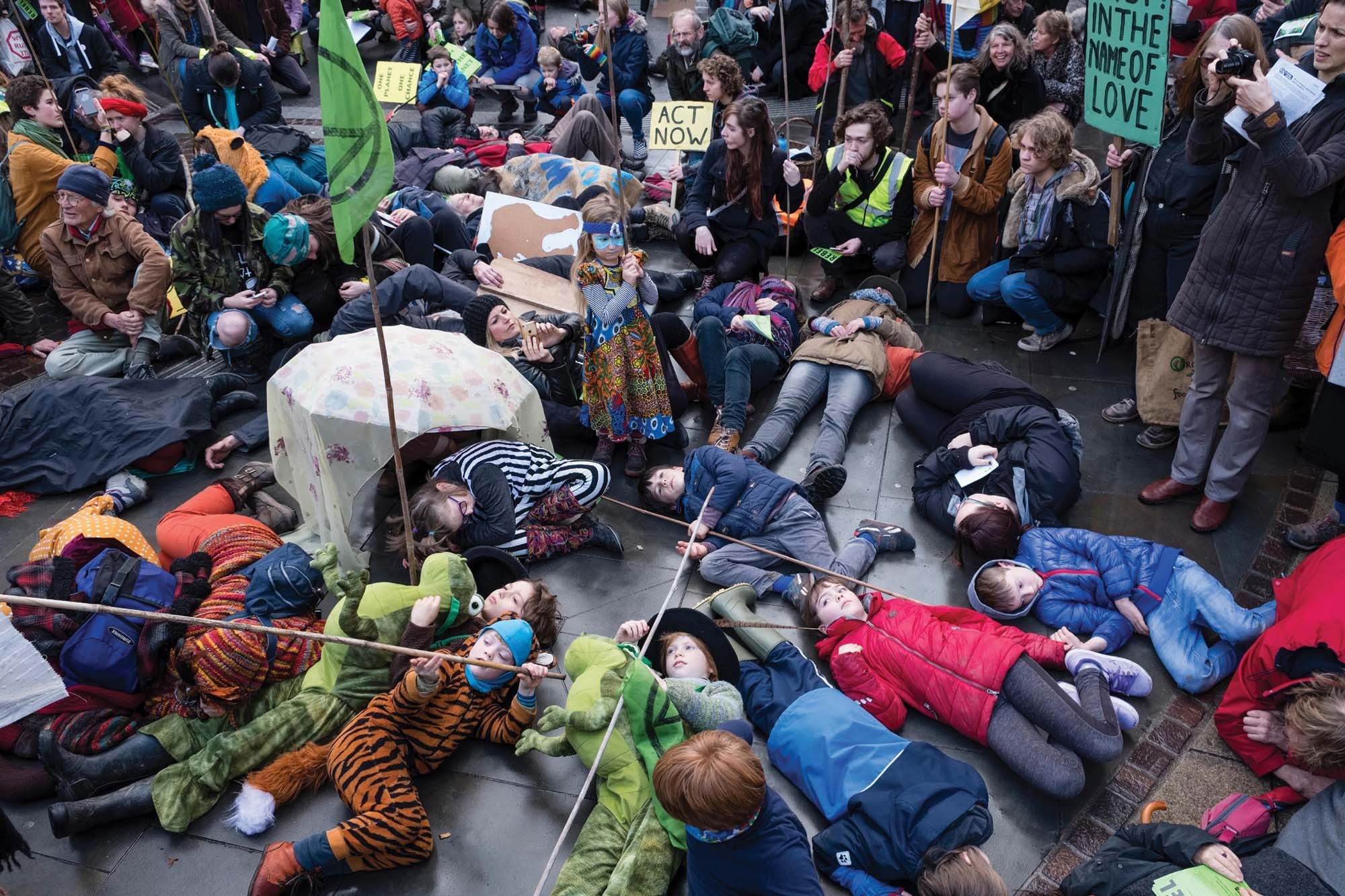 Children stage an “extinction event” at a demonstration in Hereford, December 2018 Children stage an “extinction event” at a demonstration in Hereford, December 2018